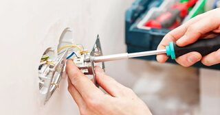 Электромонтажные работы в Советской Гавани от Мастер24 — электромонтаж под ключ, цены от 1662 руб., заказать услуги