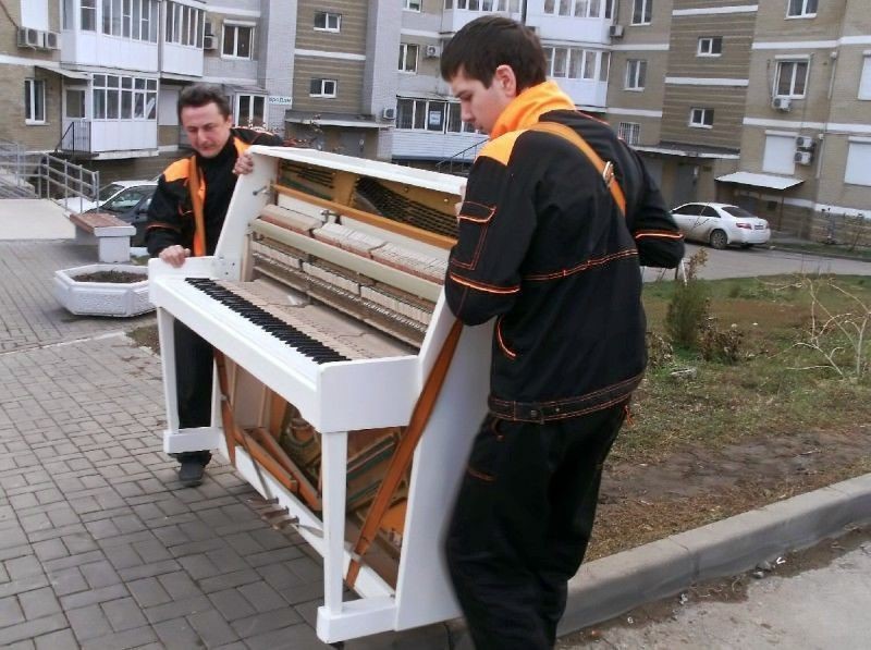 Перевозка пианино и рояля в Советской Гавани — цена от 831 руб., грузчики, упаковка — Мастер24